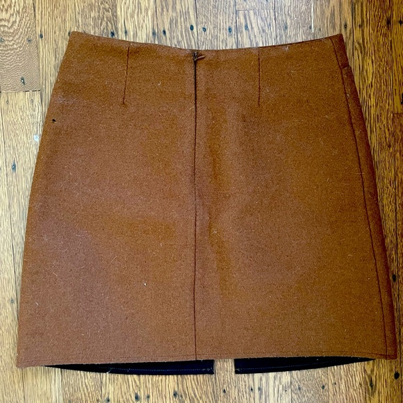 Chicwish whoolish mini skirt. - Picture 2 of 4